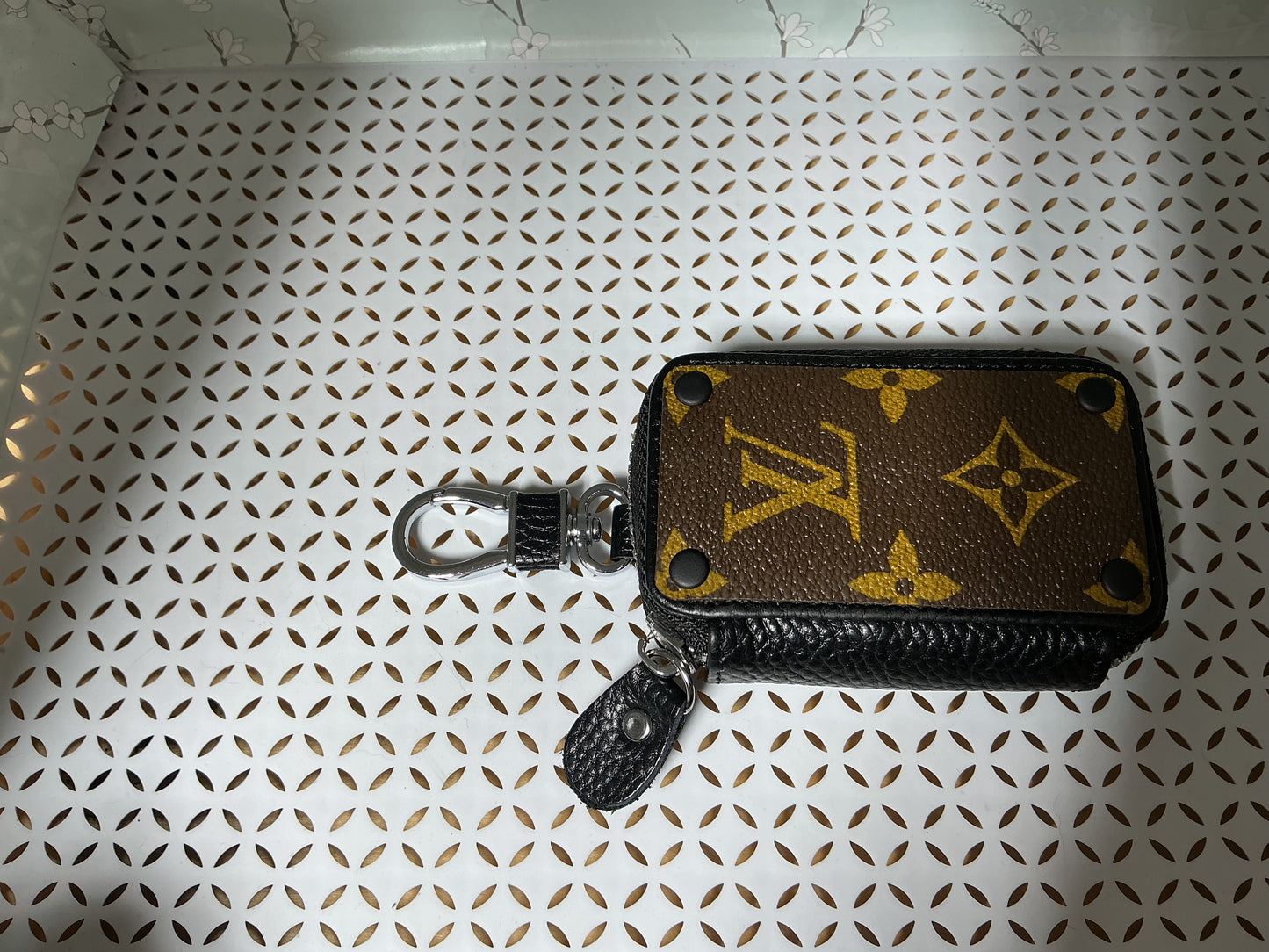 Upcycled keyfob holder