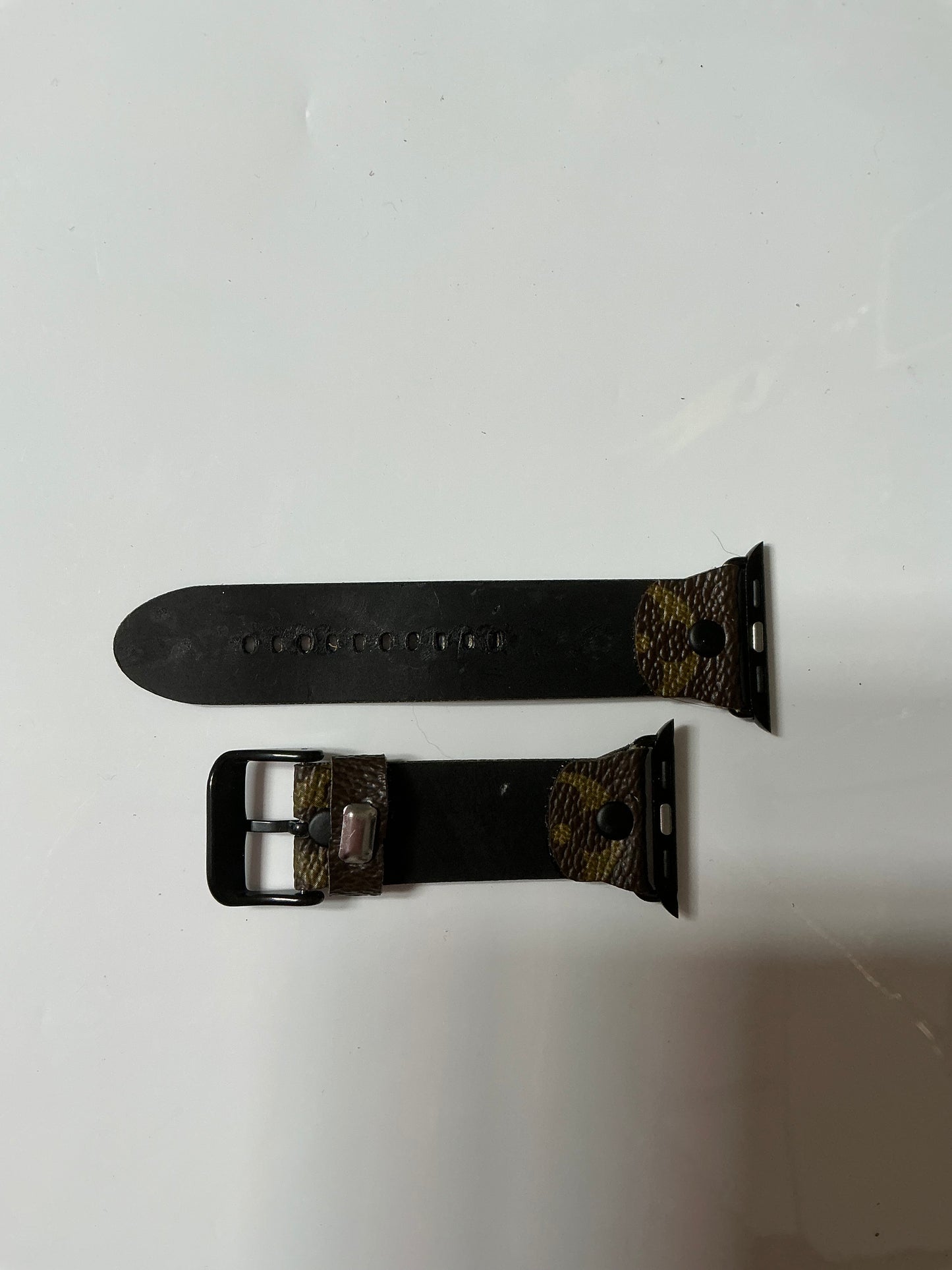 Upcycled apple watchband for small Apple Watch