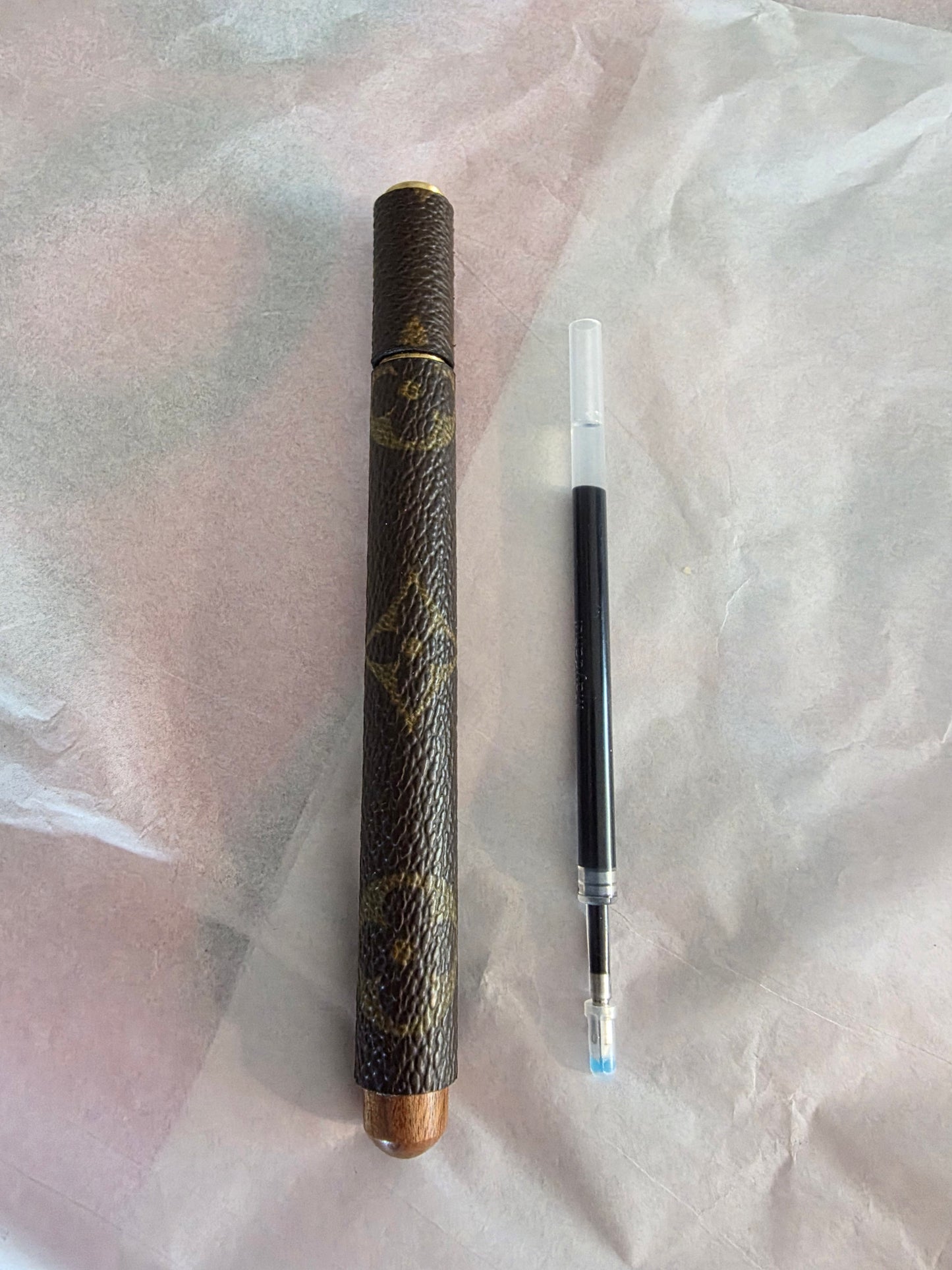 Upcycled rosewood and brass with cap done also, ( 1 refill)