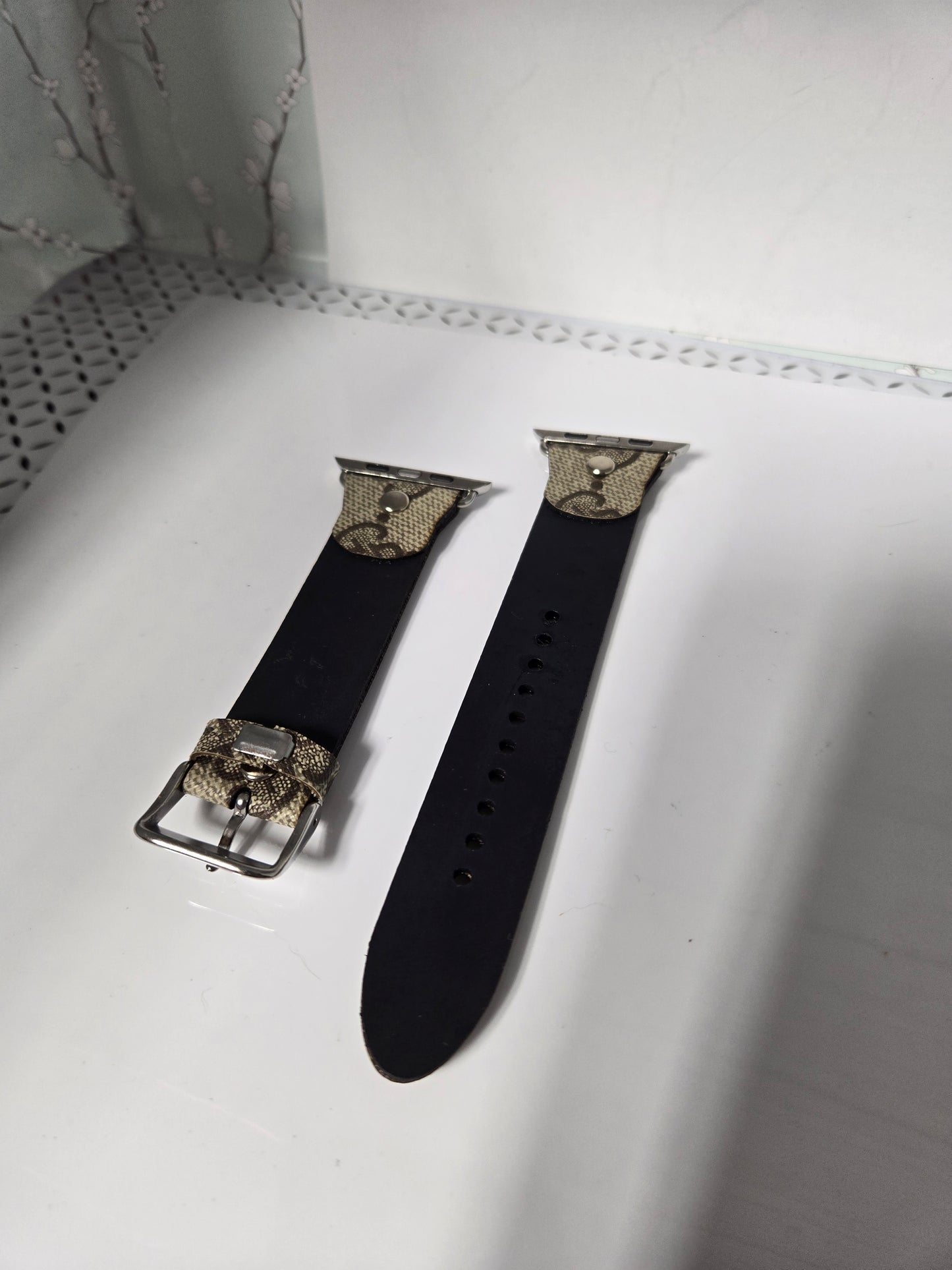 Upcycled watchband for apple