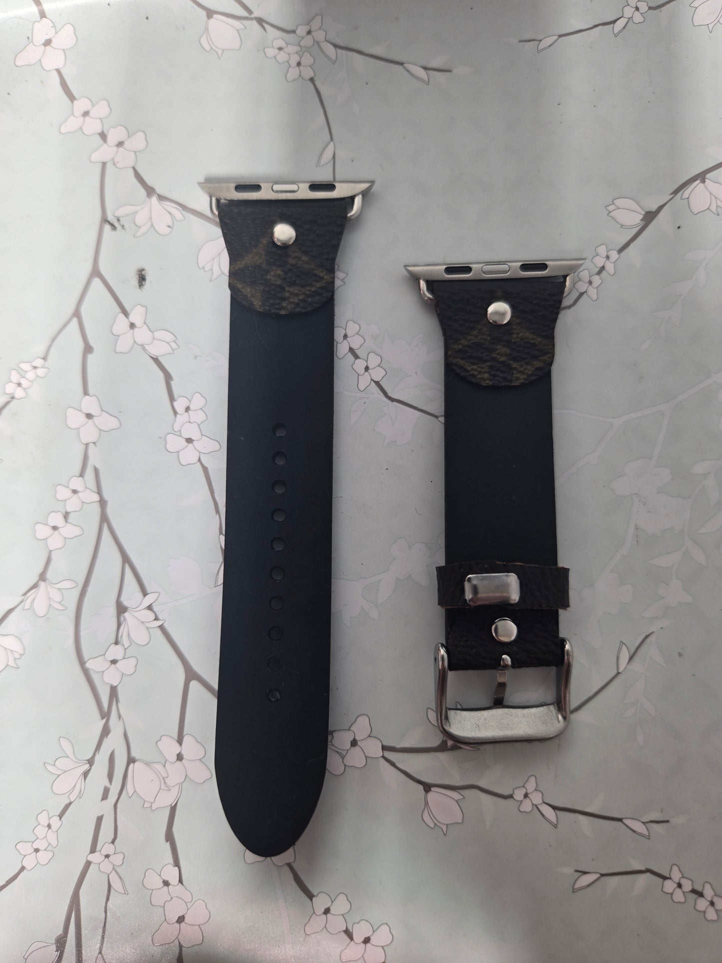 Upcycled watchband for apple