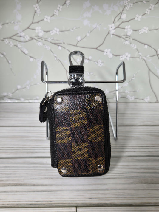 Upcycled keyfob holder