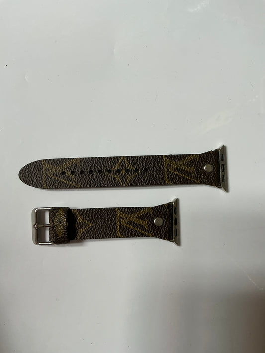Upcycled apple watchband for small Apple Watch