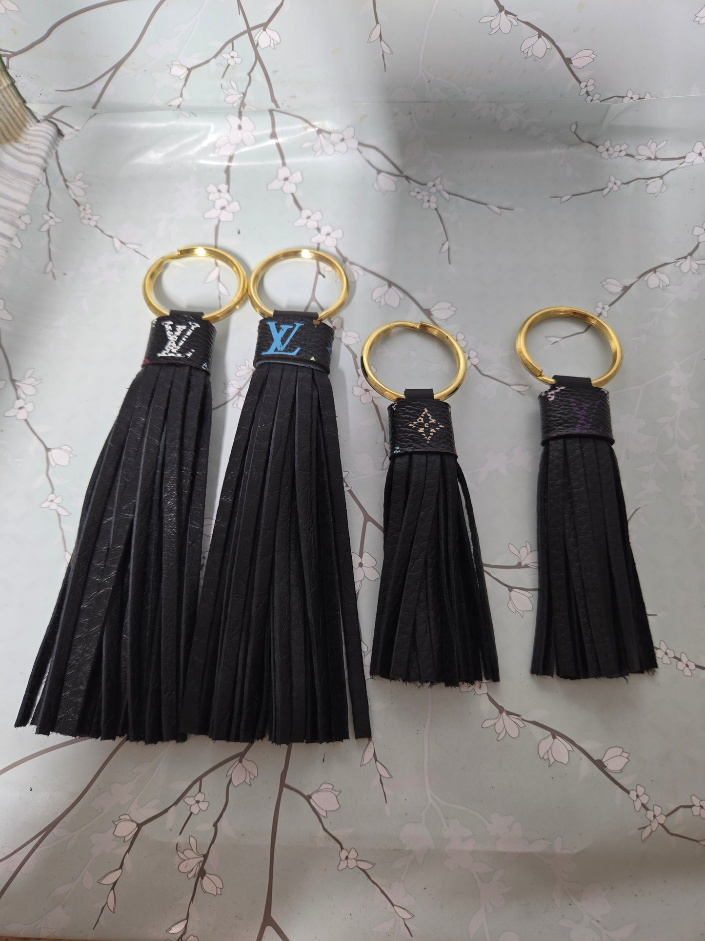5 wristlets,  5 pens,  and 4 tassles upcycled combo.
