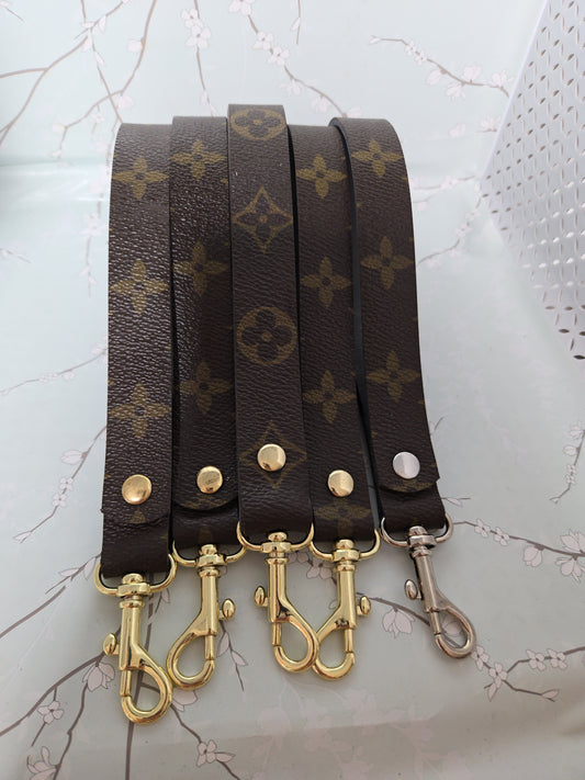 5 wristlets,  5 pens,  and 4 tassles upcycled combo.