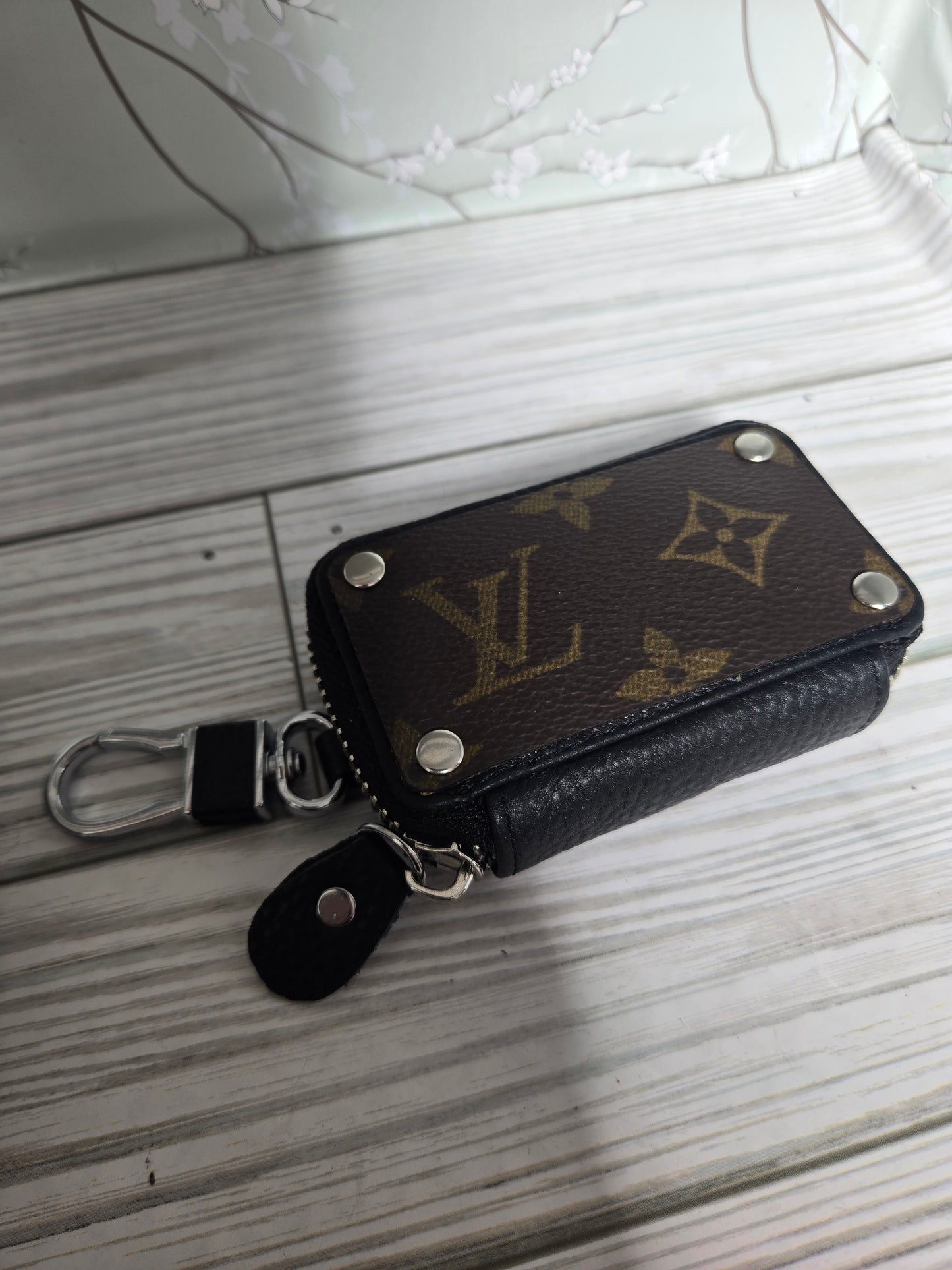 Upcycled keyfob holder