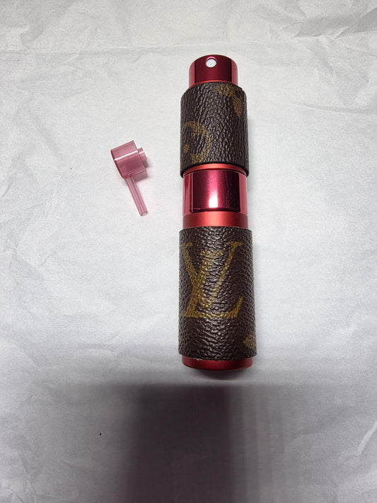 Upcycled perfume atomizer