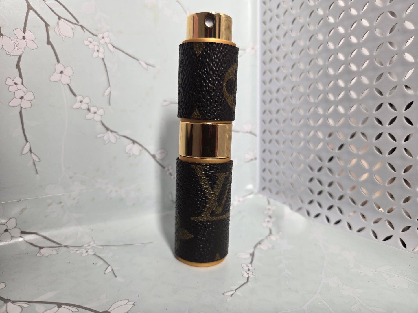 Upcycled perfume atomizer