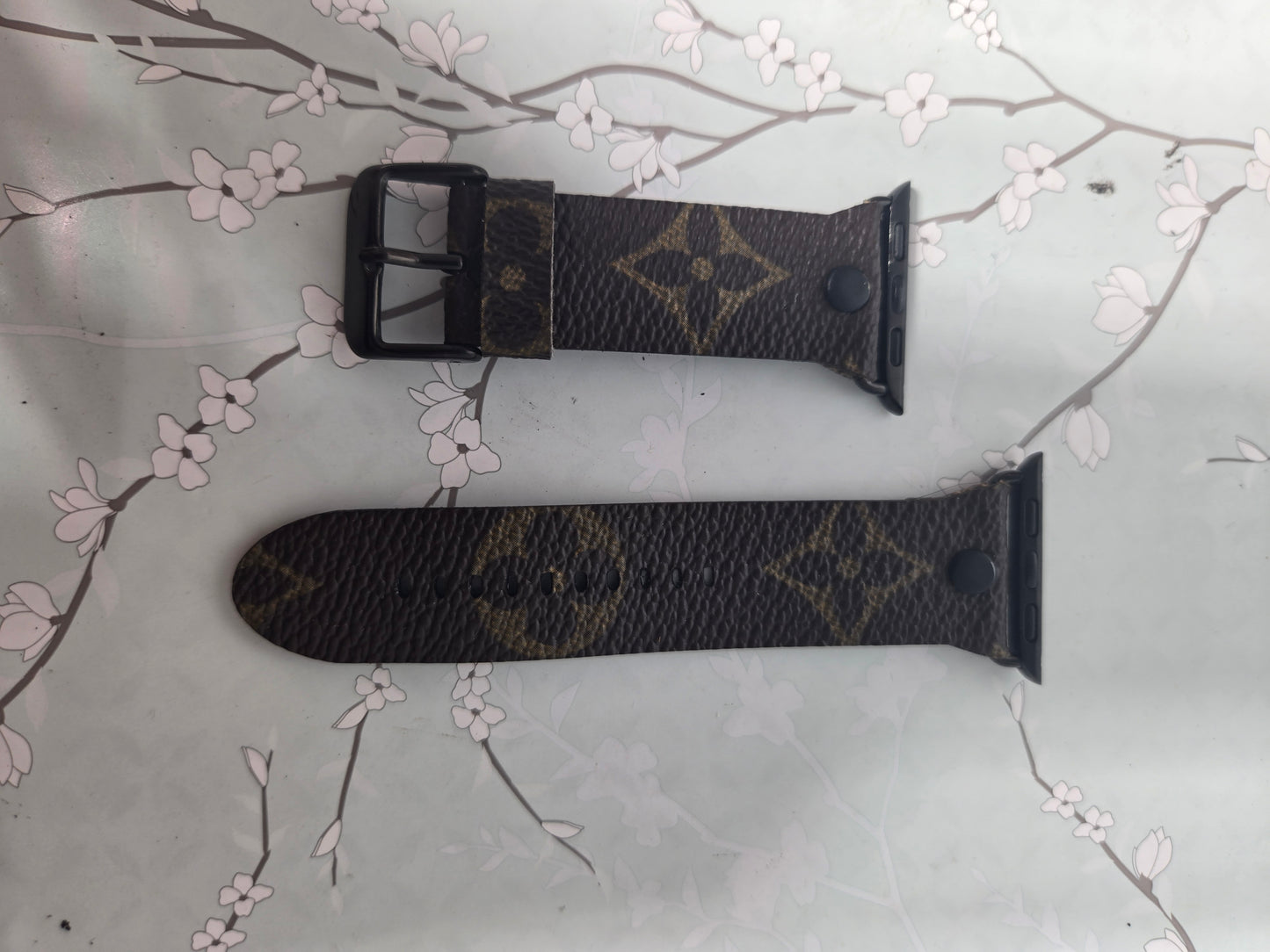 Upcycled watchband for apple