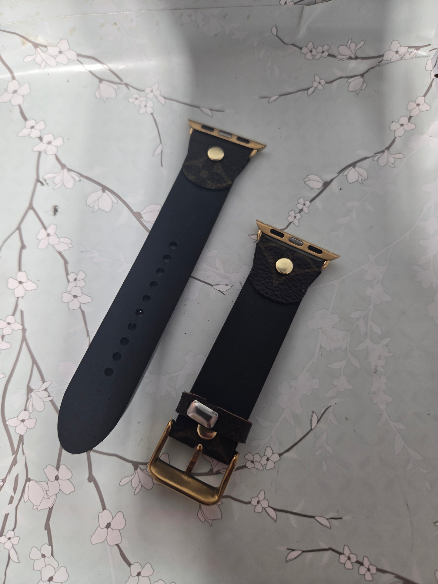 Upcycled watchband for apple