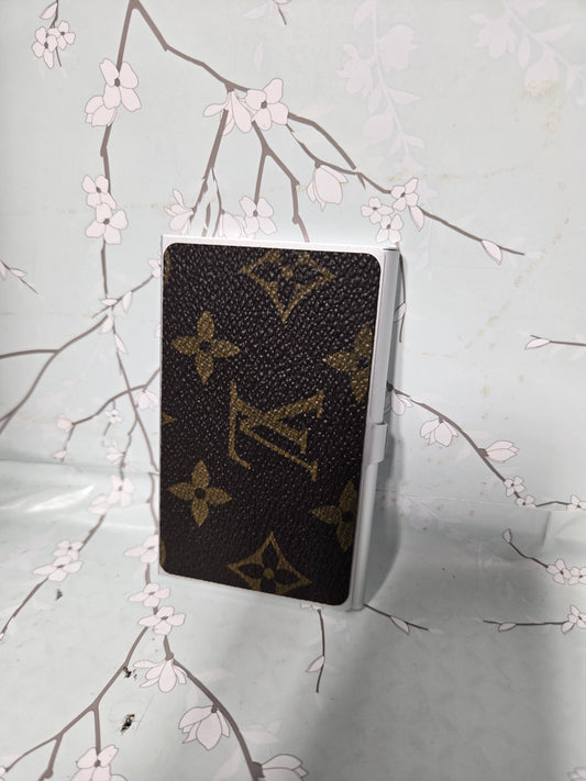 Thin lightweight upcycled card holder