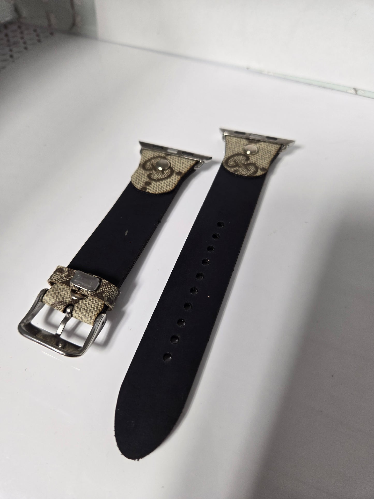 Upcycled watchband for apple