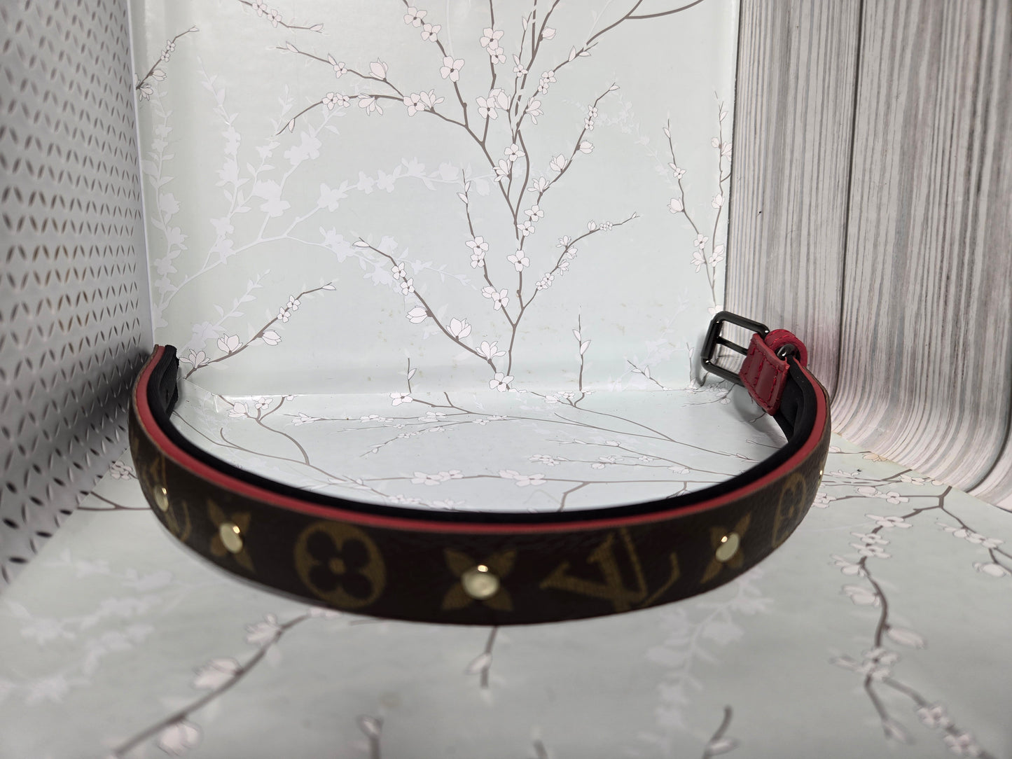 Upcycled pet collar medium size
