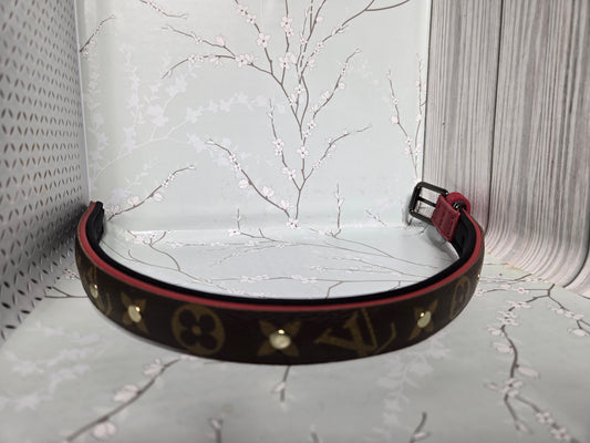 Upcycled pet collar medium size