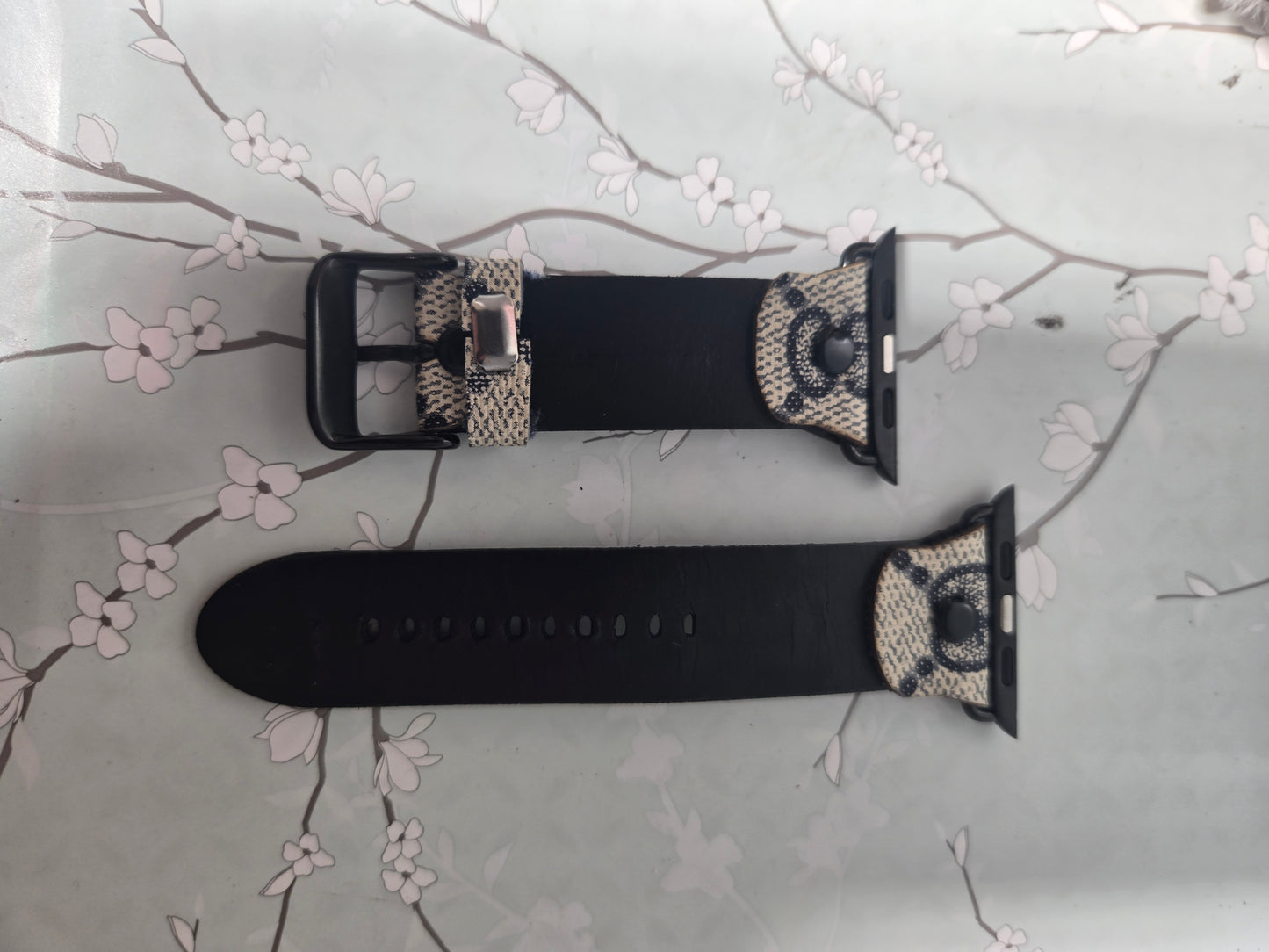 Upcycled watchband for apple